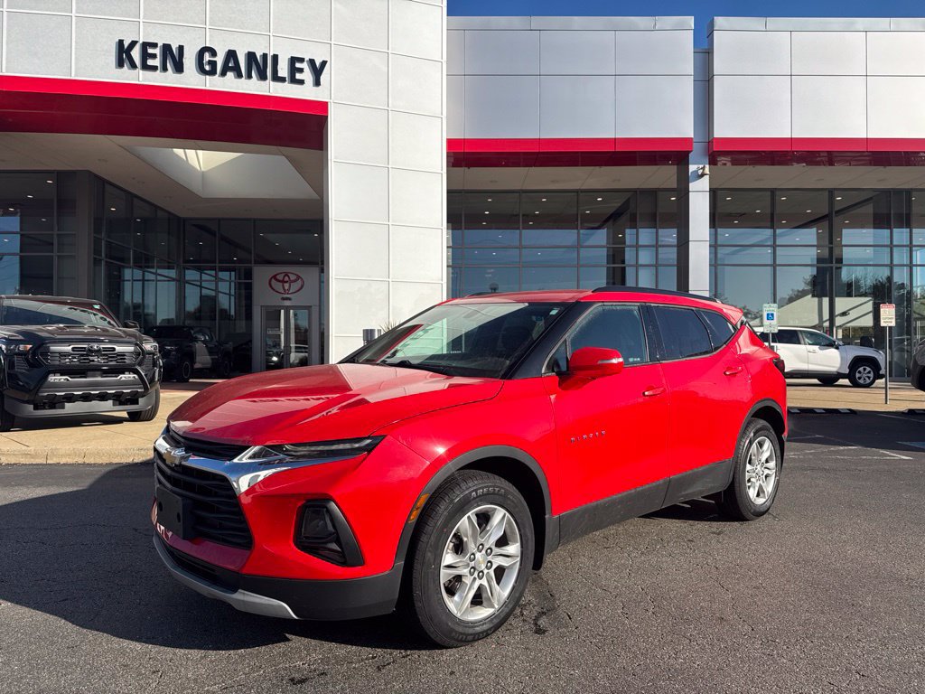 Used 2021 Chevrolet Blazer LT FWD image 1