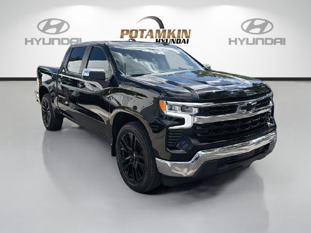 Used 2023 Chevrolet Silverado 1500 LT w/ LPO, Dark Essentials Package RWD image 3