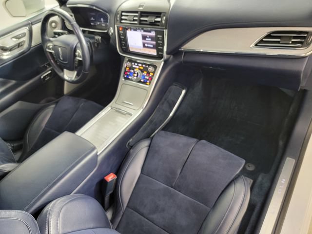 Used 2017 Lincoln Continental Black Label w/ Climate Package AWD/4WD image 19