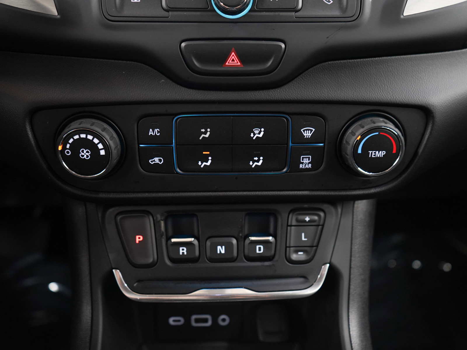 Used 2018 GMC Terrain SLE image 22