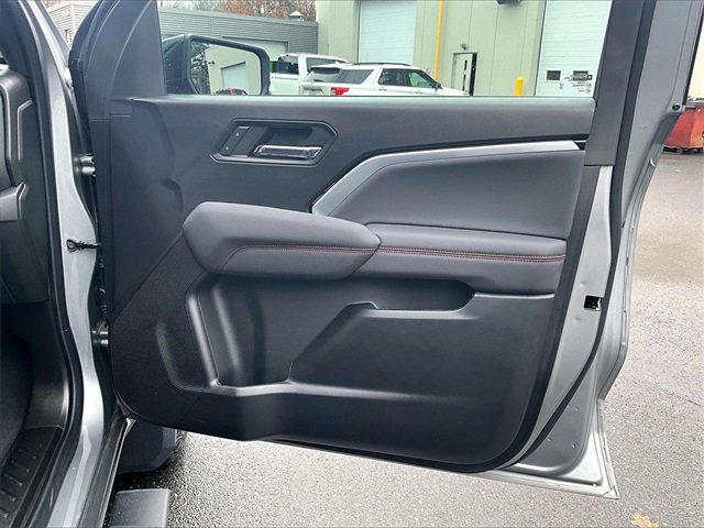 Used 2024 Chevrolet Colorado Z71 image 19