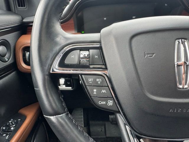 Used 2023 Lincoln Nautilus Reserve image 24