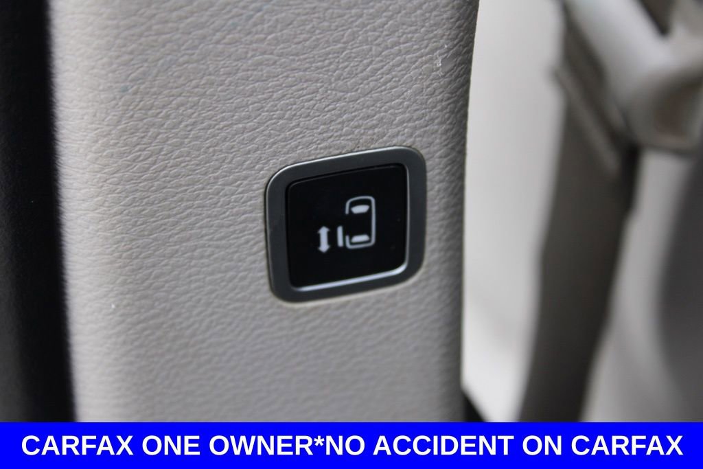 Used 2017 Chrysler Pacifica Touring-L image 28