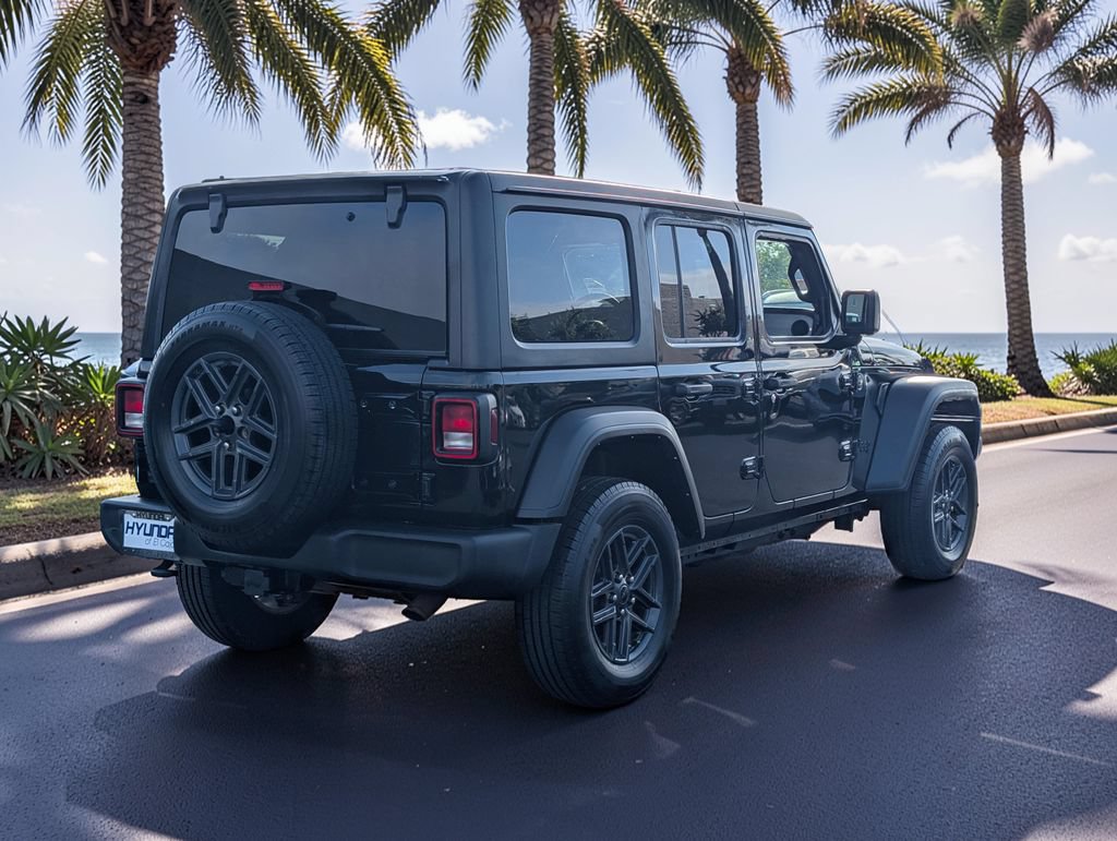 Used 2024 Jeep Wrangler Unlimited Sport AWD/4WD image 5