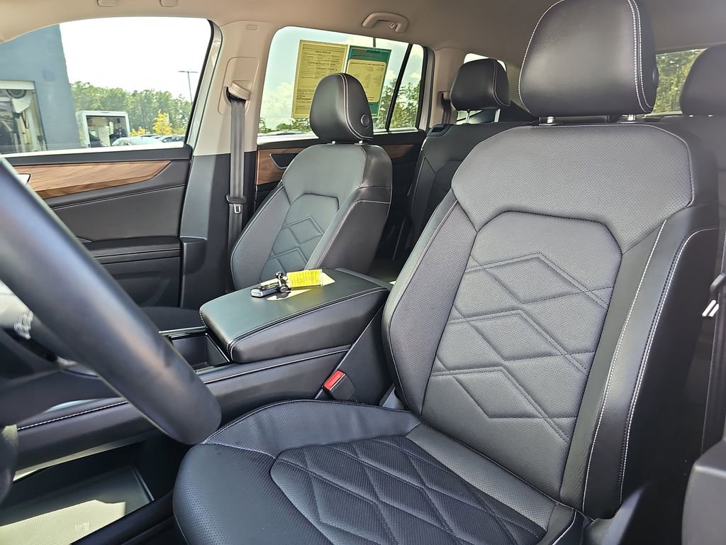 Used 2024 Volkswagen Atlas SE image 20
