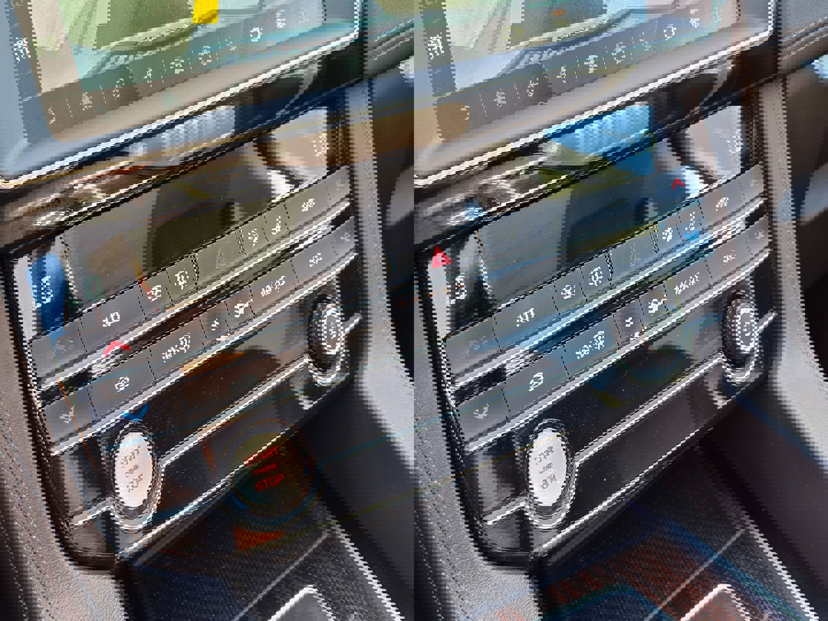 Used 2019 Jaguar F-PACE Portfolio image 31