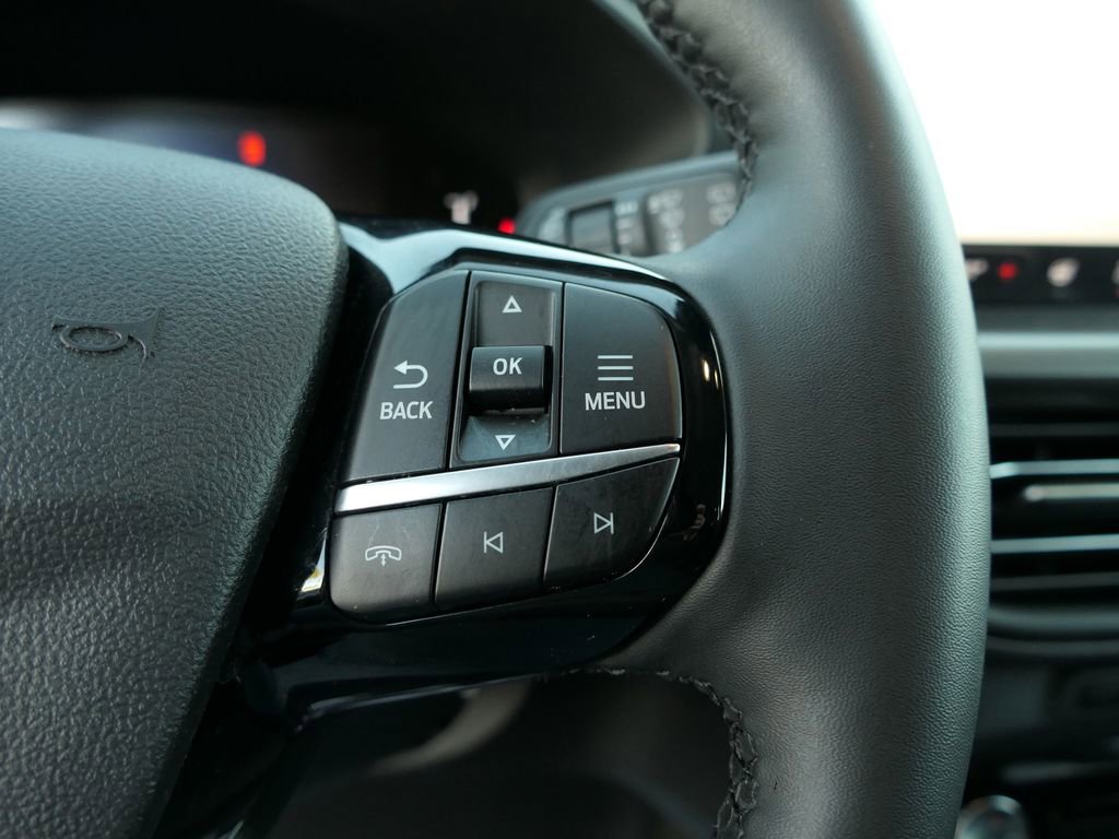 Used 2023 Ford Escape SE image 17