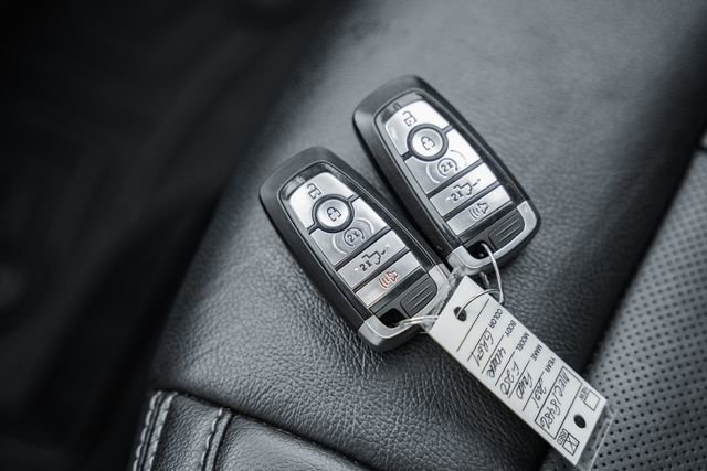 Used 2021 Ford F250 Lariat w/ Tremor Off-Road Package AWD/4WD image 60