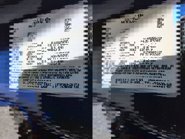 Used 2020 Tesla Model 3 Performance image 11