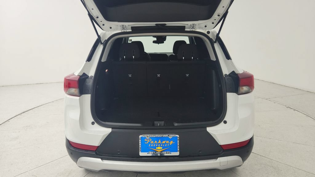 Certified 2024 Chevrolet TrailBlazer LT w/ Driver Confidence Package FWD image 28