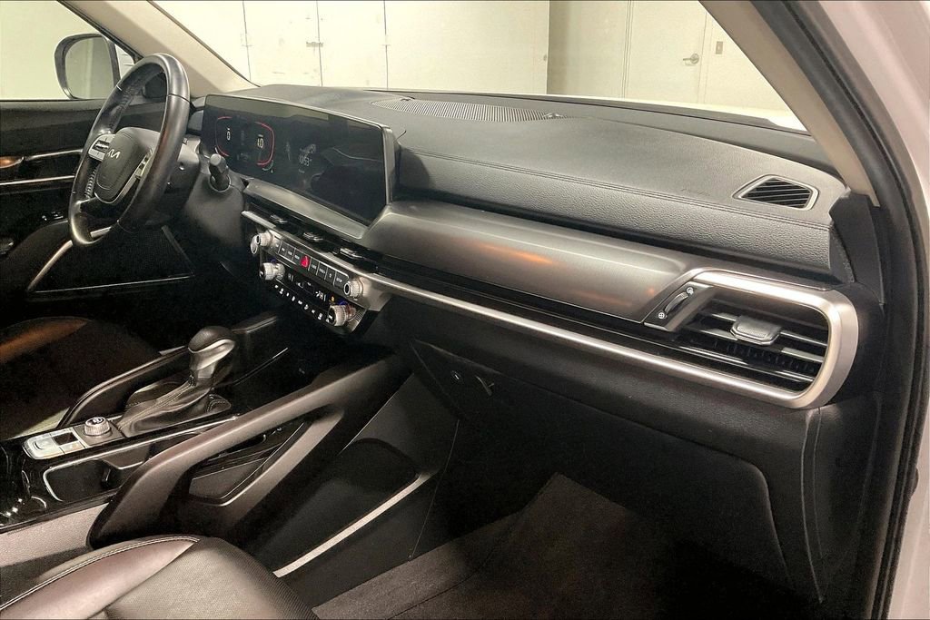 Used 2024 Kia Telluride LX image 19