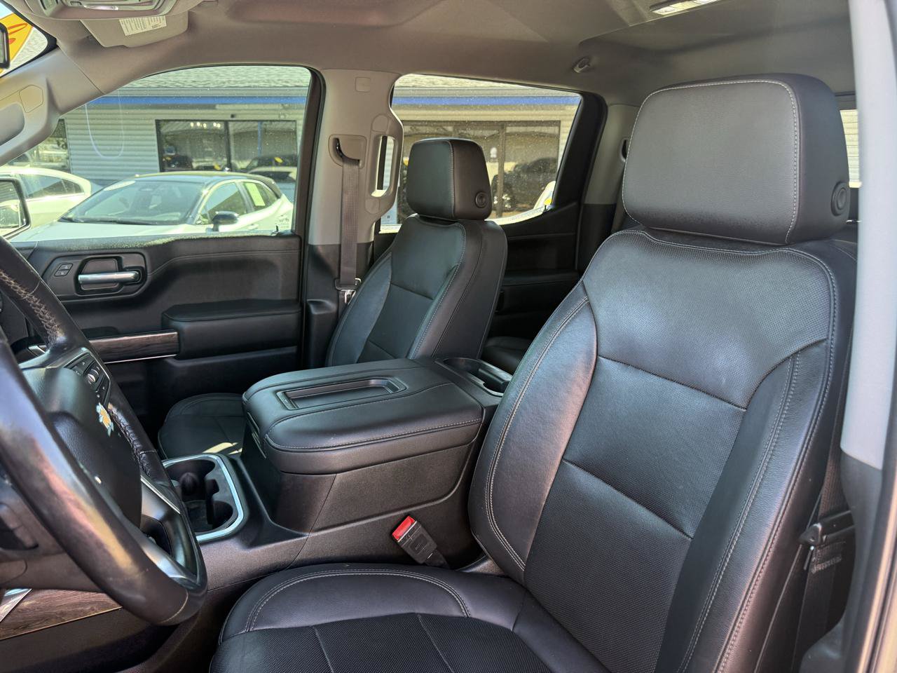 Used 2020 Chevrolet Silverado 1500 LTZ w/ LTZ Plus Package AWD/4WD image 10
