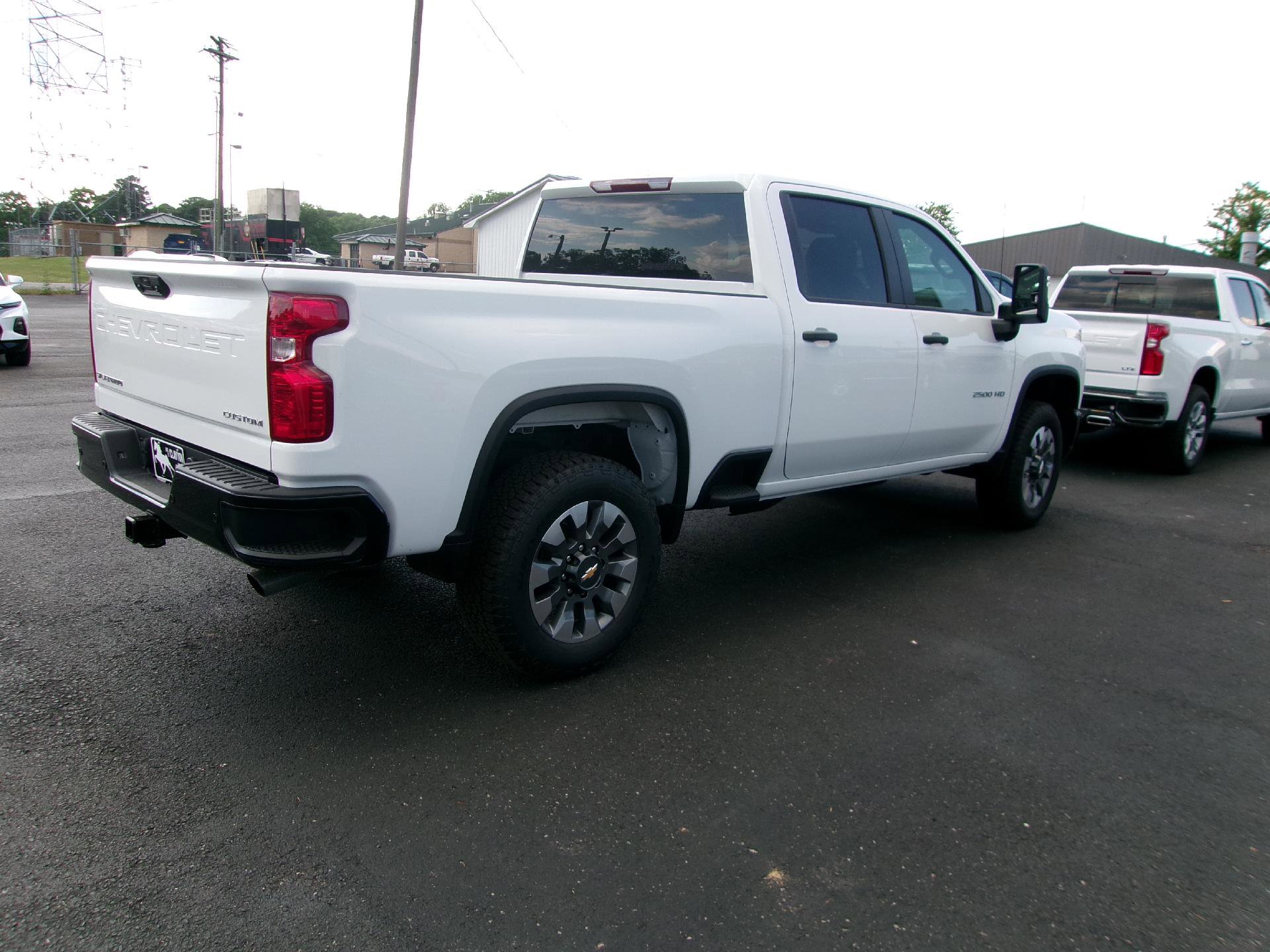 New 2026 Chevrolet Silverado 2500 Custom w/ Custom Value Package AWD/4WD image 12