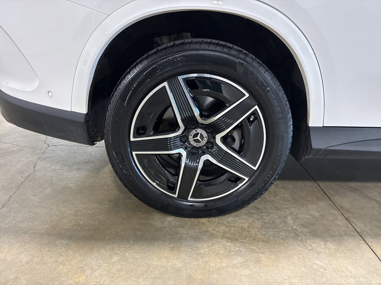 Used 2023 Mercedes-Benz GLC 300 4MATIC image 12