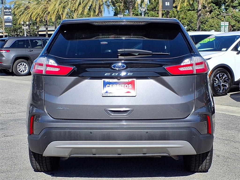 Used 2021 Ford Edge SEL w/ Convenience Package image 4