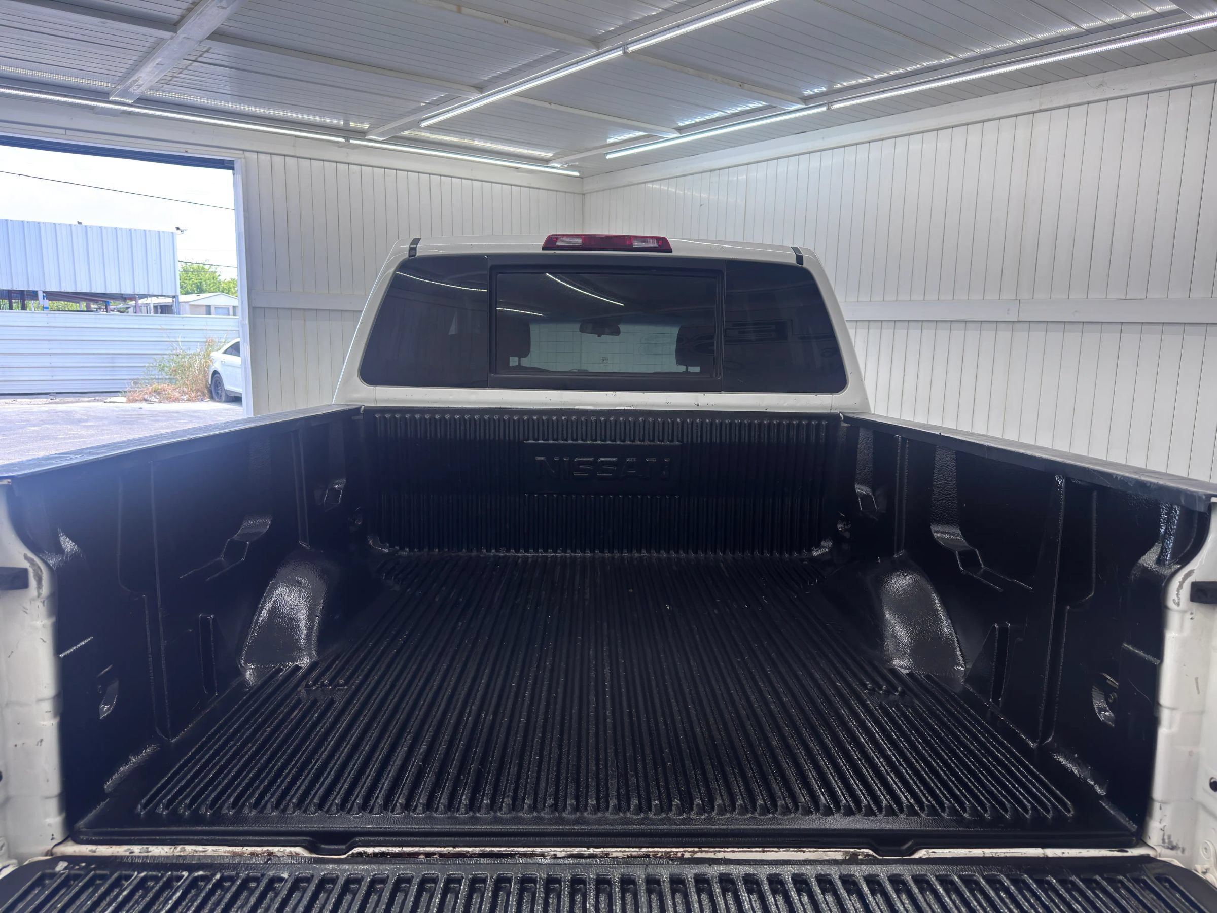 Used 2006 Nissan Titan SE AWD/4WD image 13