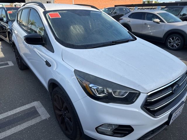 Used 2018 Ford Escape SE w/ SE Sport Appearance Package