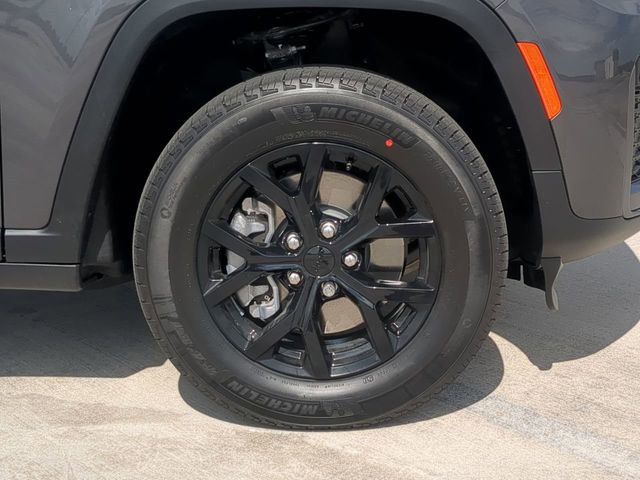 New 2026 Jeep Grand Cherokee L 4WD image 12