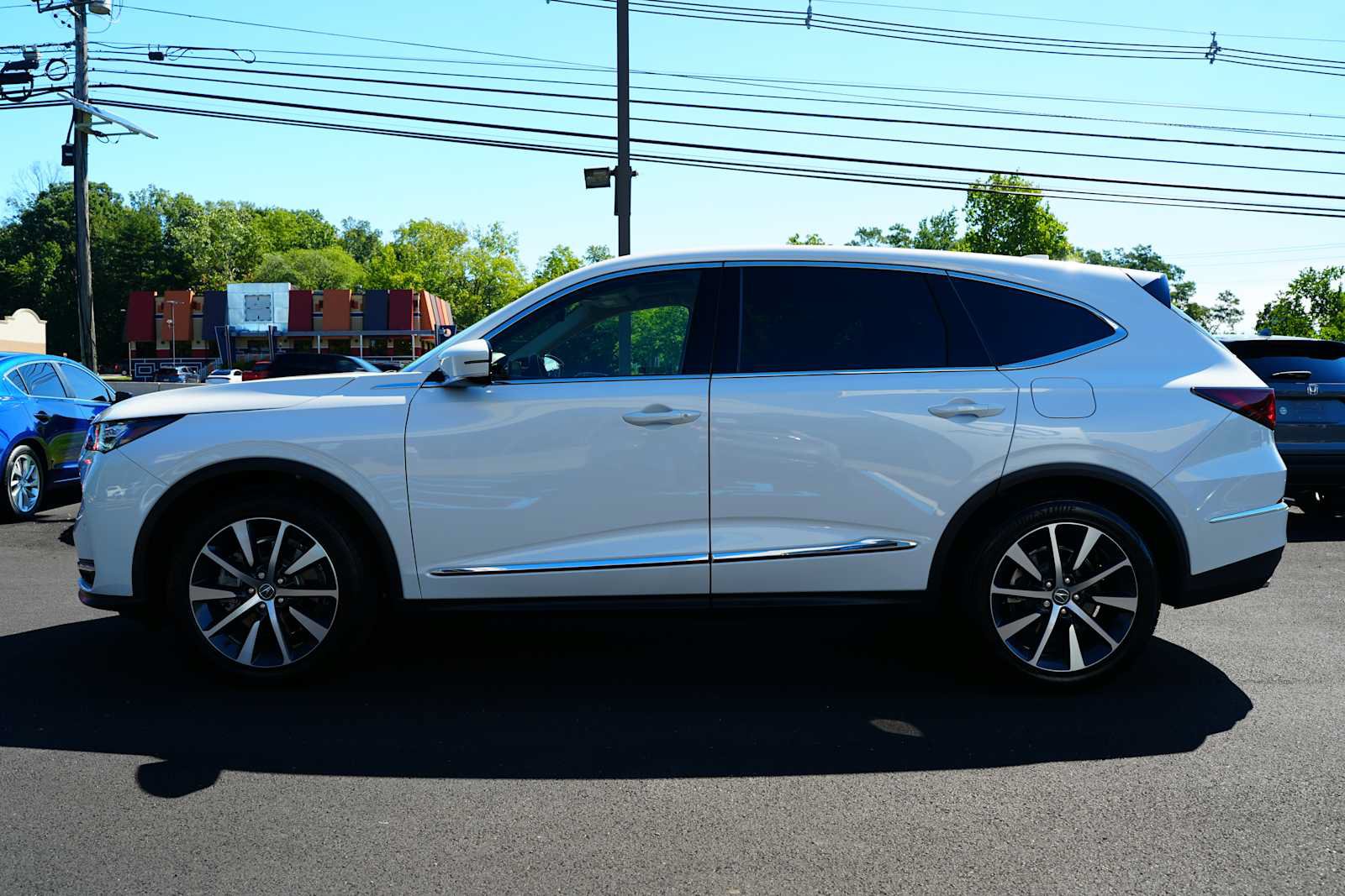 Certified 2026 Acura MDX w/ Technology Package AWD/4WD image 4