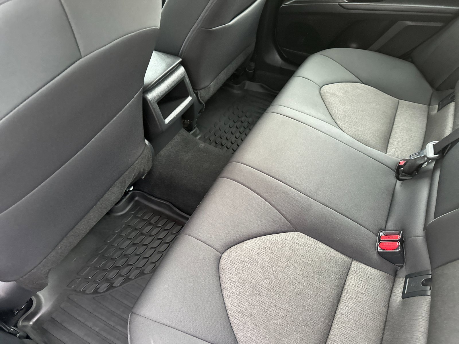 Used 2024 Toyota Camry LE image 12