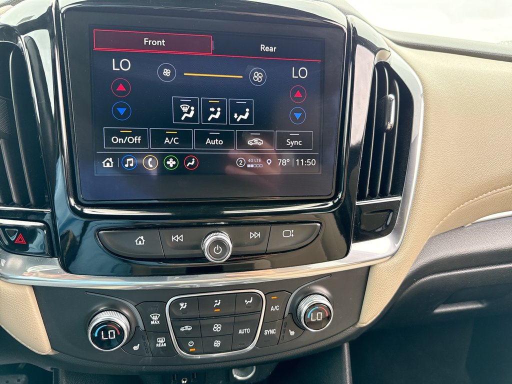 Used 2022 Chevrolet Traverse LT AWD/4WD image 19