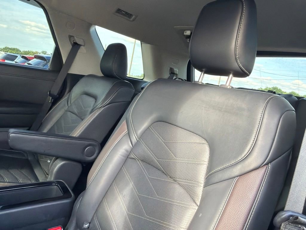 Used 2023 Nissan Pathfinder Platinum FWD image 14