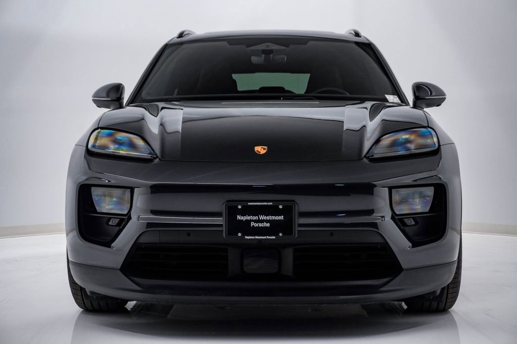 Certified 2025 Porsche Macan 4S Electric image 6