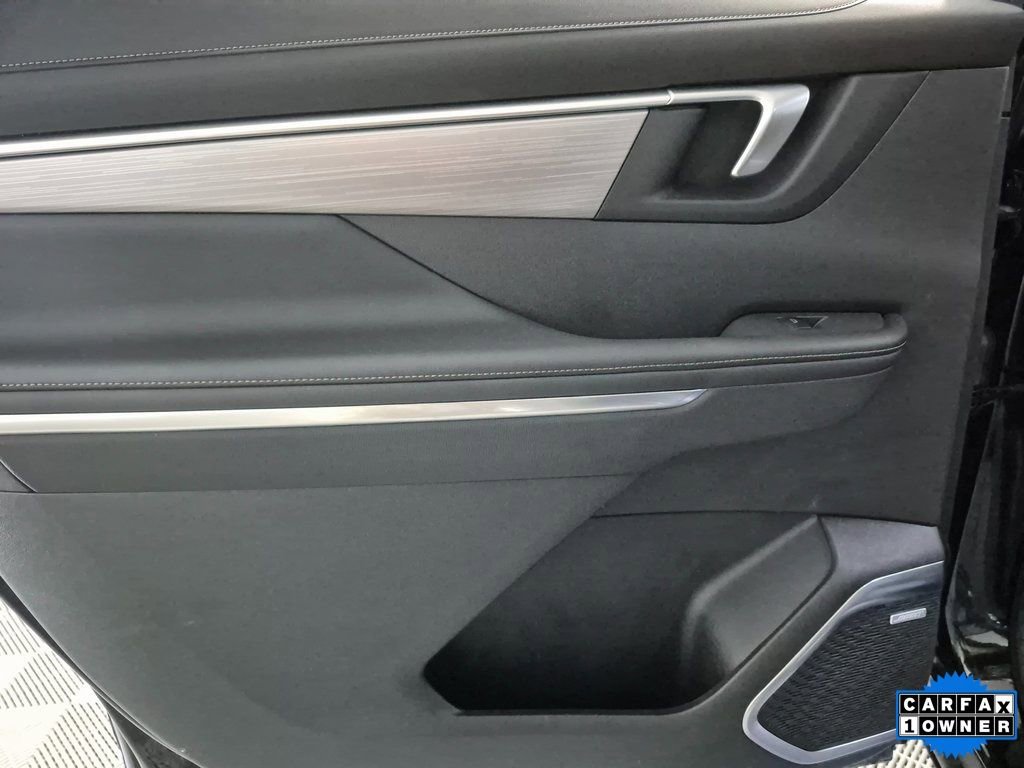 Certified 2025 Buick Enclave Preferred image 24