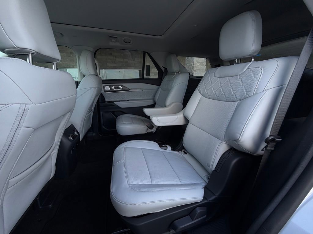 New 2026 Ford Explorer Platinum w/ LUX Leather Package image 58