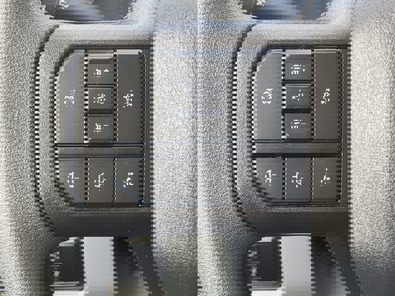 New 2026 Ford F250 XL w/ XL Chrome Package image 21