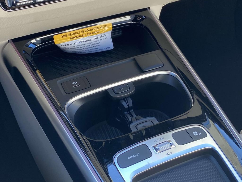 Certified 2025 Mercedes-Benz GLB 250 image 31