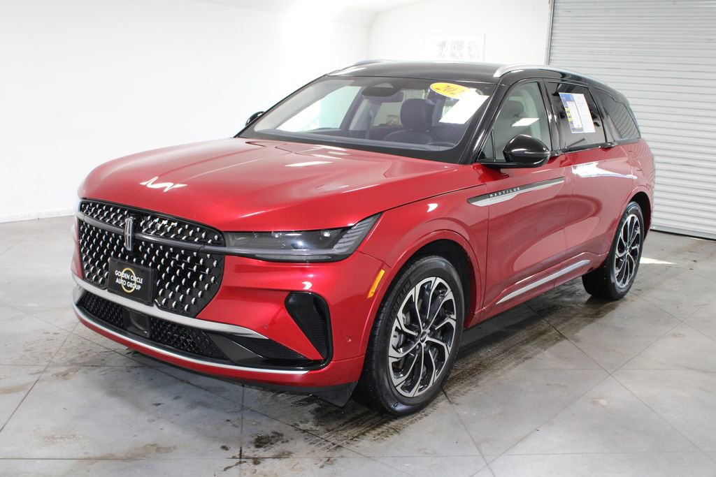 Used 2024 Lincoln Nautilus Reserve image 4