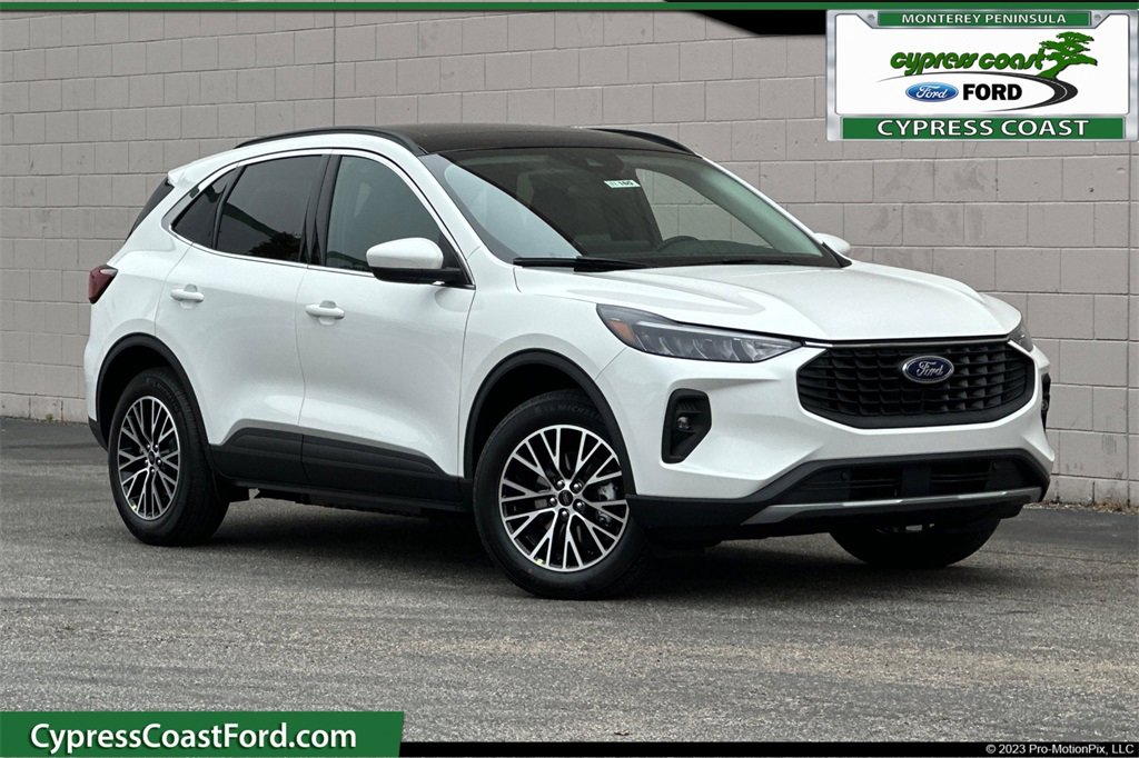 New 2025 Ford Escape SE