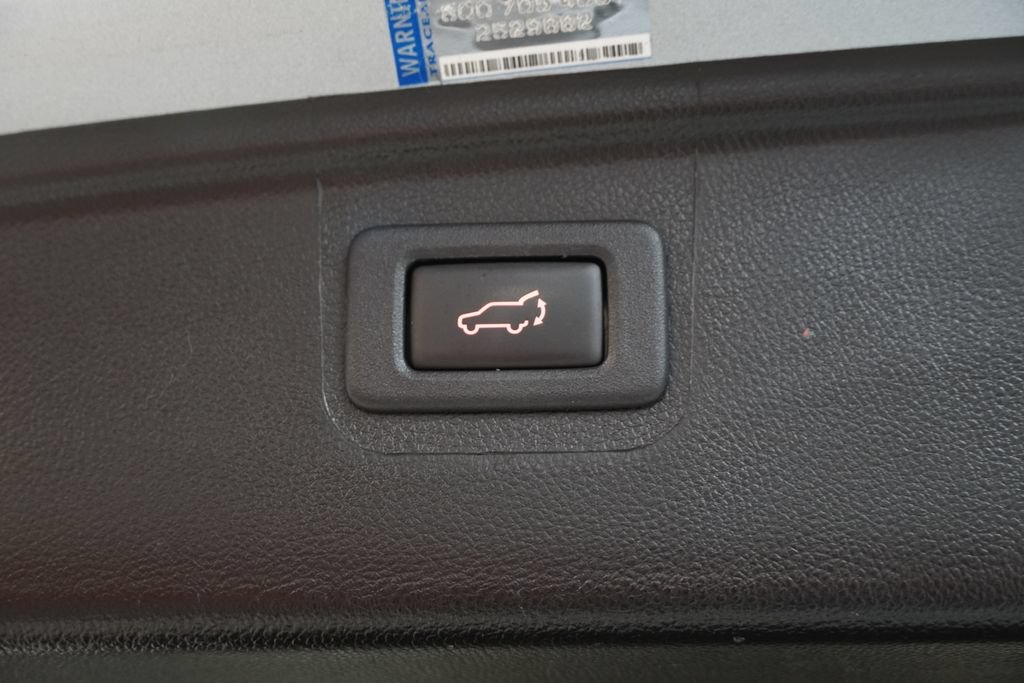 Used 2018 Subaru Outback 3.6R Limited AWD/4WD image 11
