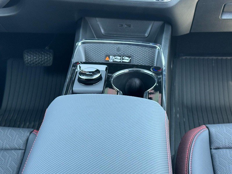 New 2027 Chevrolet Equinox RS w/ LPO, Floor Liner Package AWD/4WD image 28