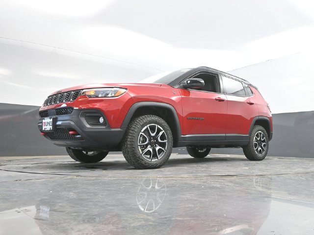 New 2026 Jeep Compass Trailhawk w/ Trailer Tow Group AWD/4WD image 43