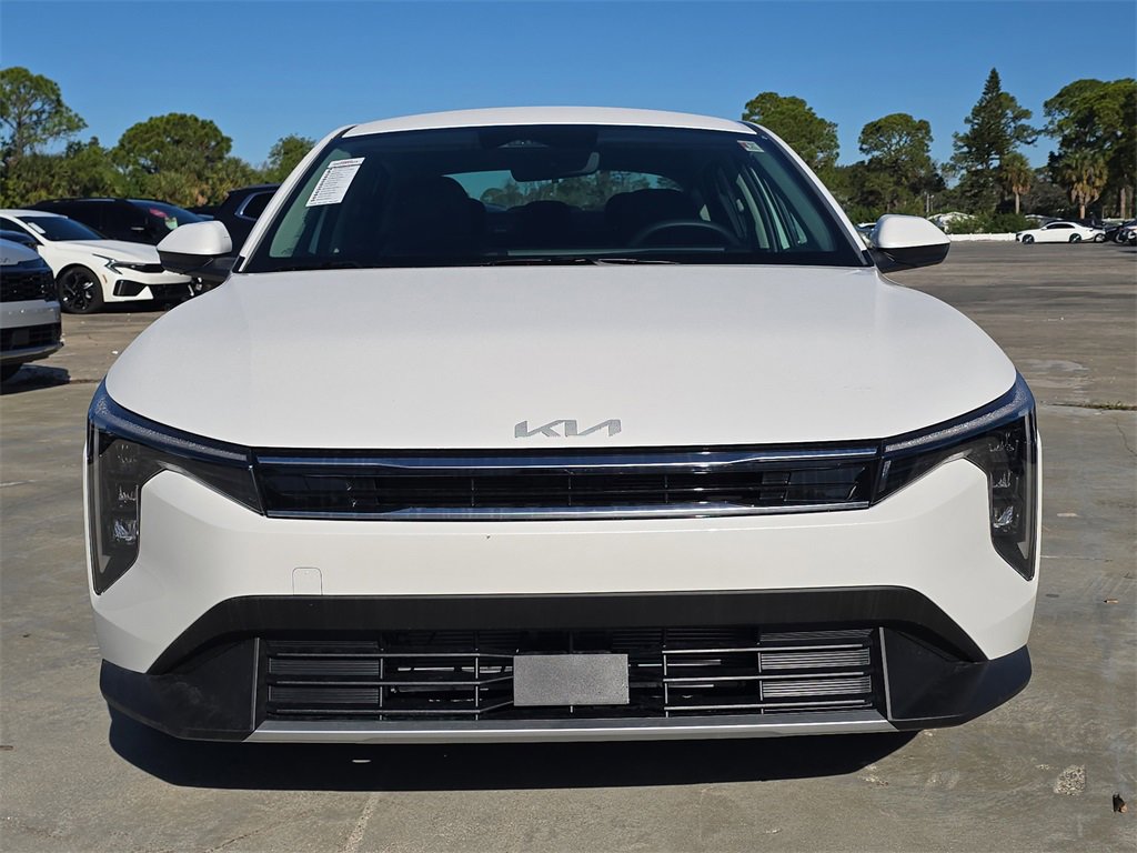New 2025 Kia K4 EX image 3