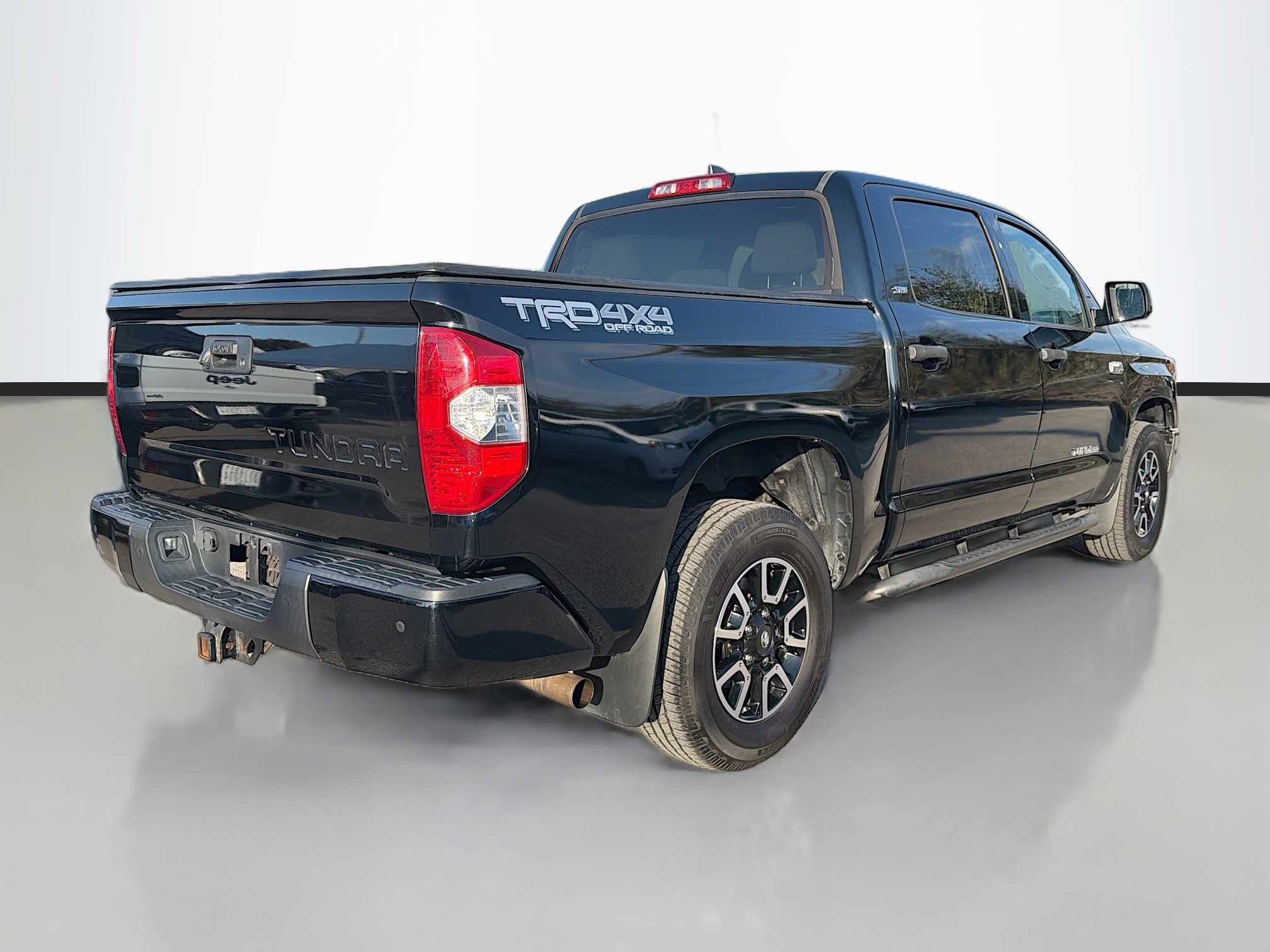 Used 2020 Toyota Tundra SR5 w/ TRD Off-Road Package image 3