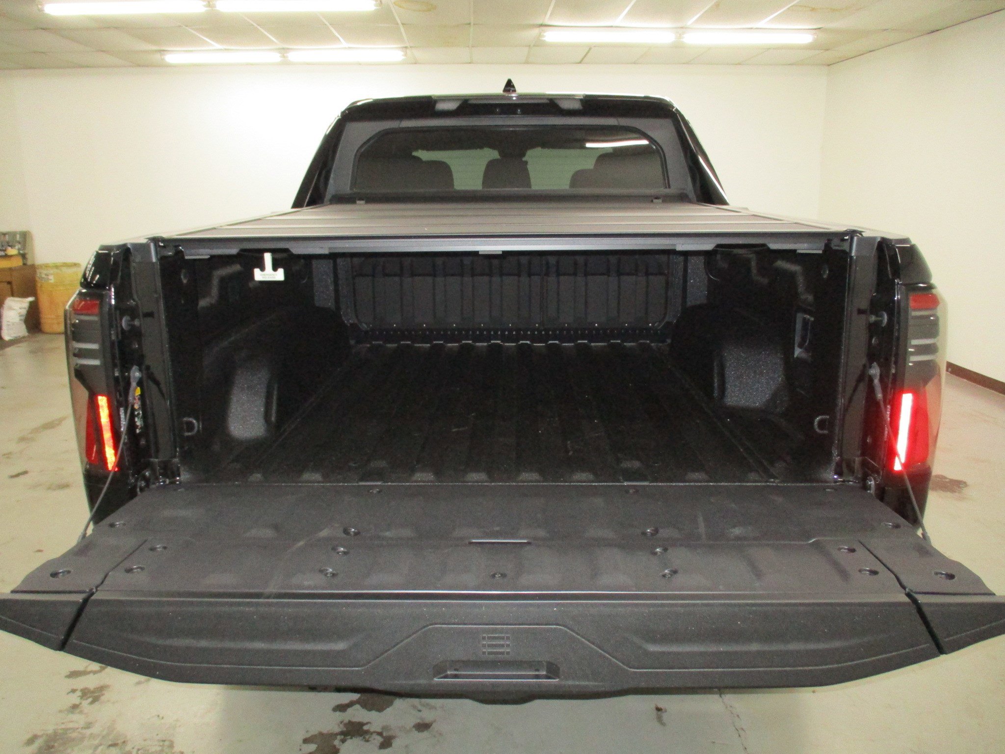 New 2025 GMC Sierra EV Denali image 6