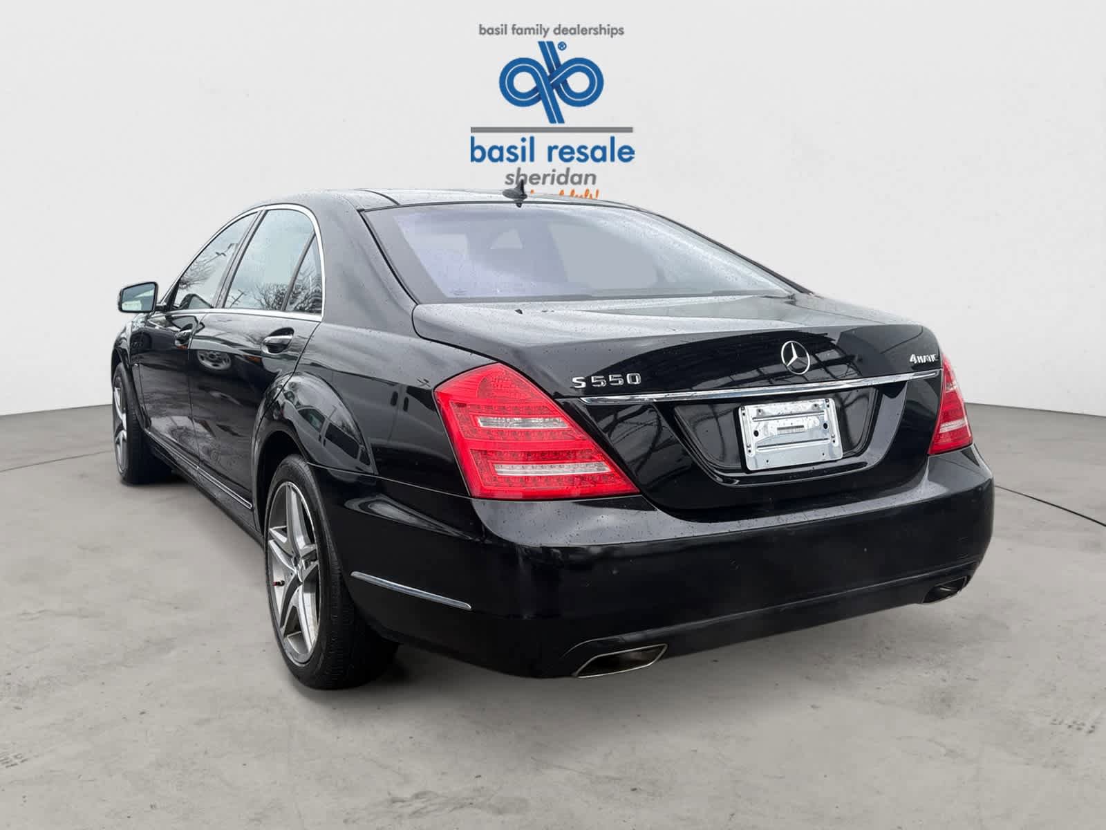 Used 2012 Mercedes-Benz S 550 4MATIC image 3