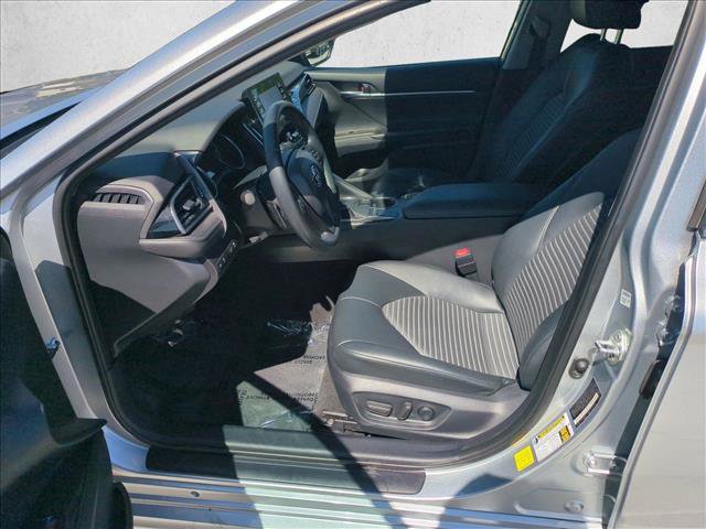 Used 2023 Toyota Camry SE FWD image 15