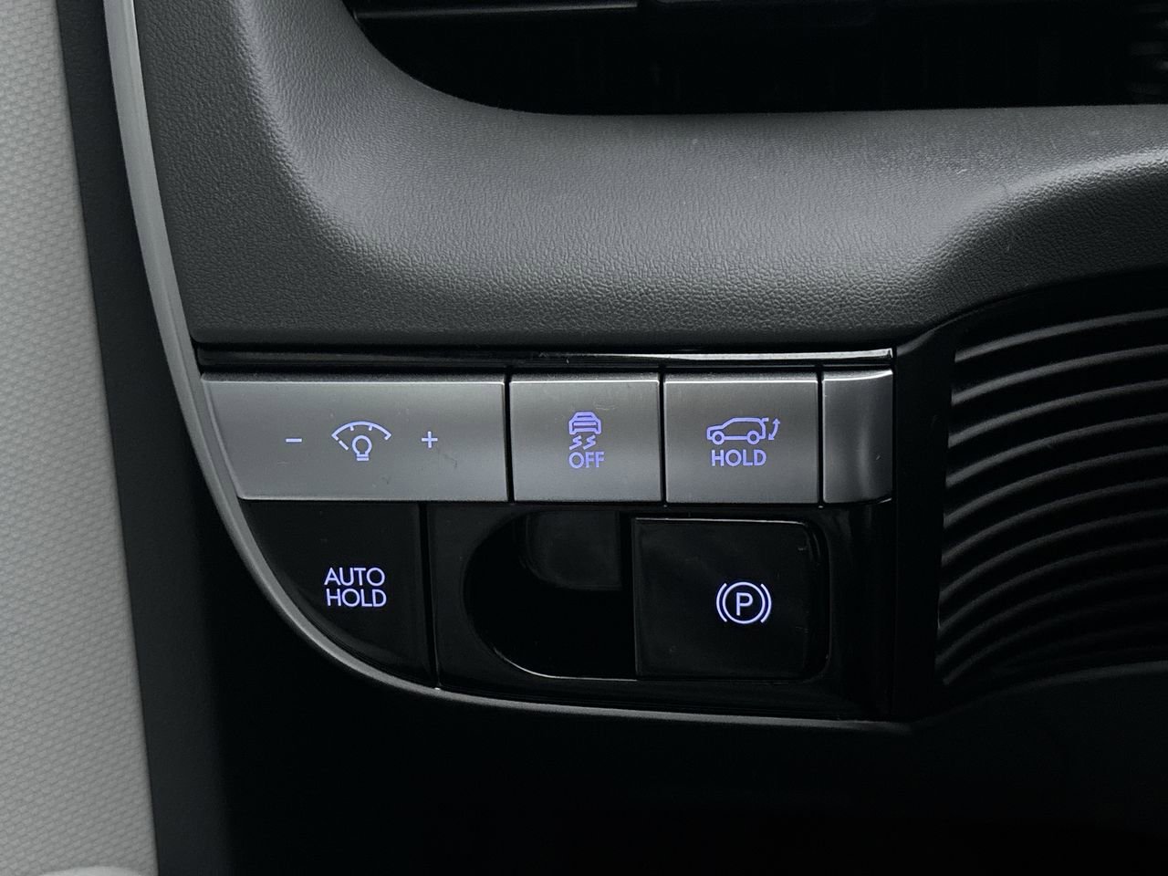 Used 2024 Hyundai Ioniq 5 SEL image 26