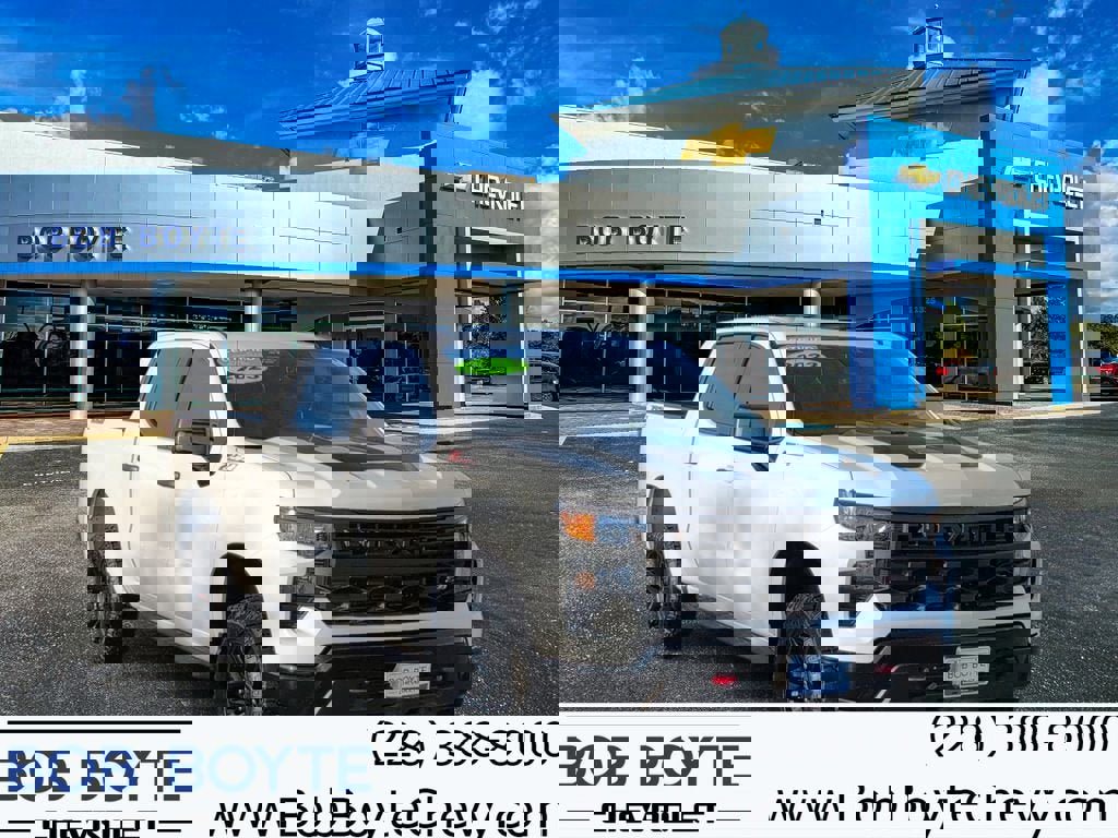Used 2023 Chevrolet Silverado 1500 Custom Trail Boss image 1