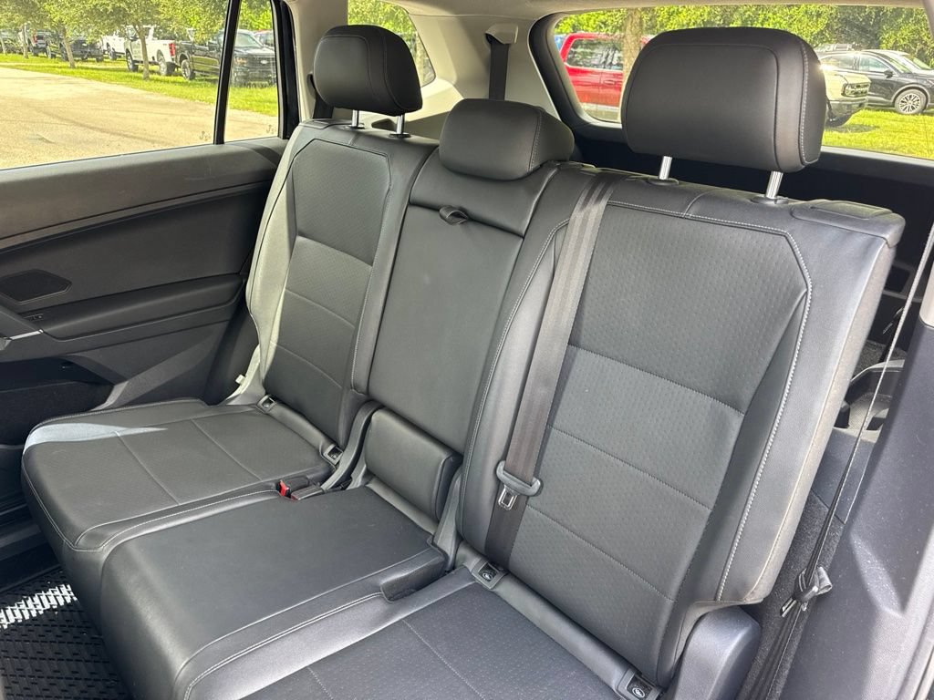 Used 2018 Volkswagen Tiguan SE FWD image 11