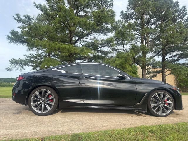 Used 2018 INFINITI Q60 Red Sport 400 w/ Pro Active Package RWD image 23