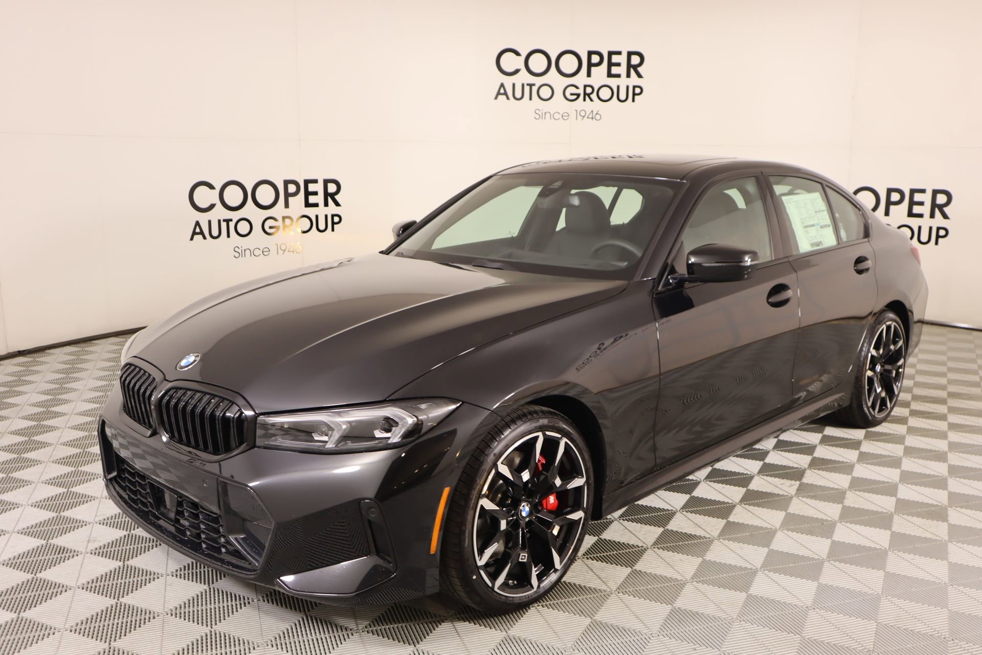 New 2026 BMW 330i xDrive Sedan w/ M Sport Package AWD/4WD image 10
