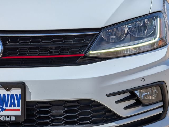 Used 2017 Volkswagen Jetta GLI FWD image 9
