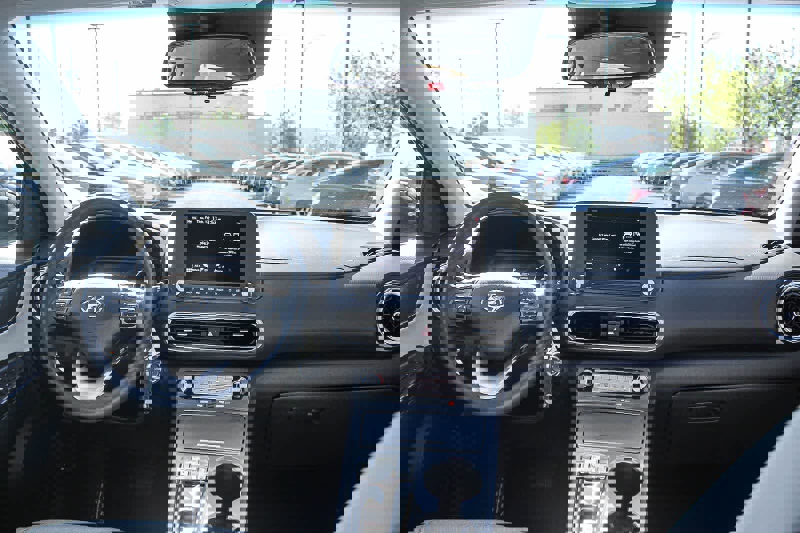 Certified 2023 Hyundai Kona SE w/ Cargo Package image 18