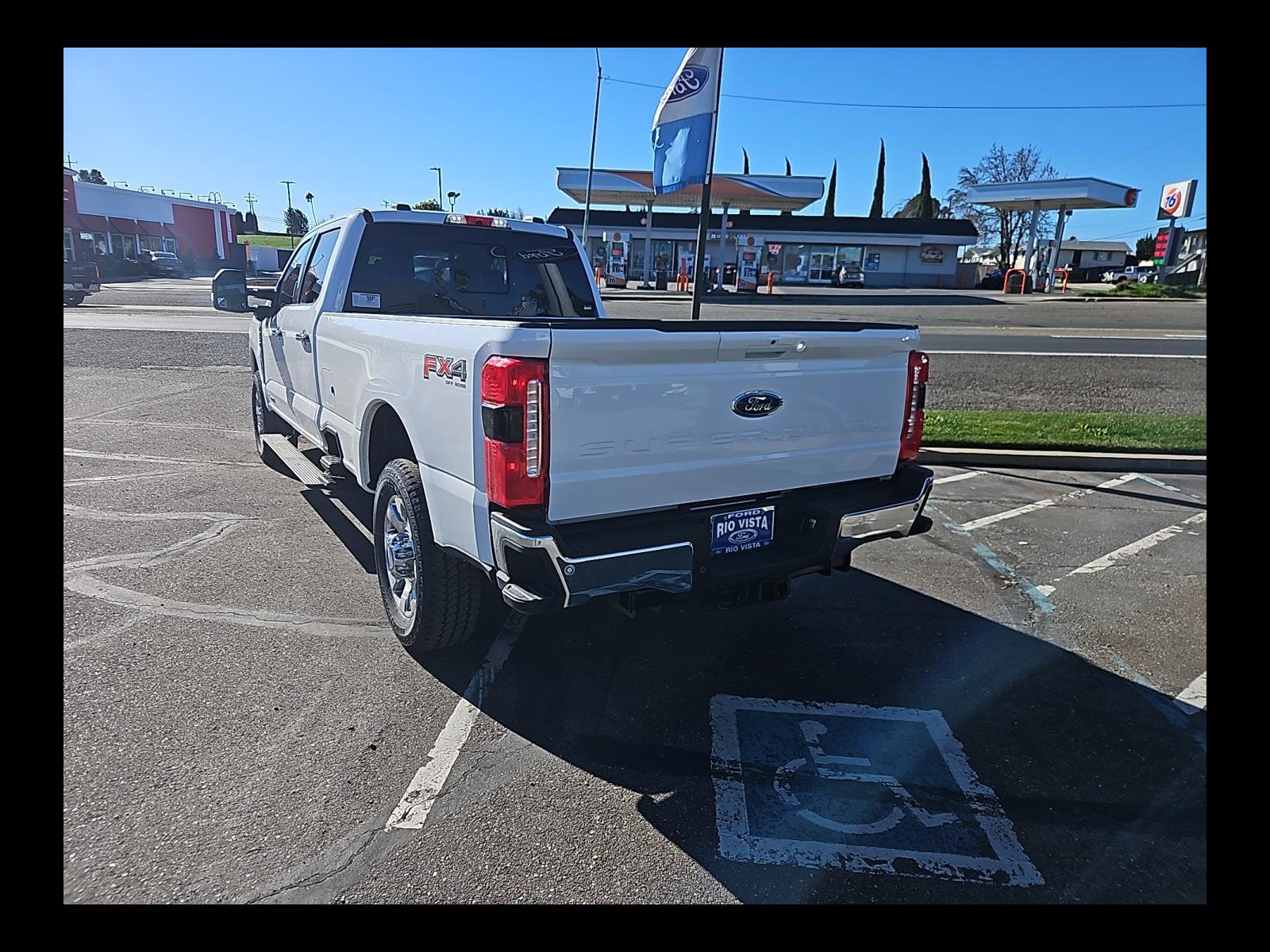 New 2026 Ford F350 Lariat w/ Lariat Ultimate Package image 15