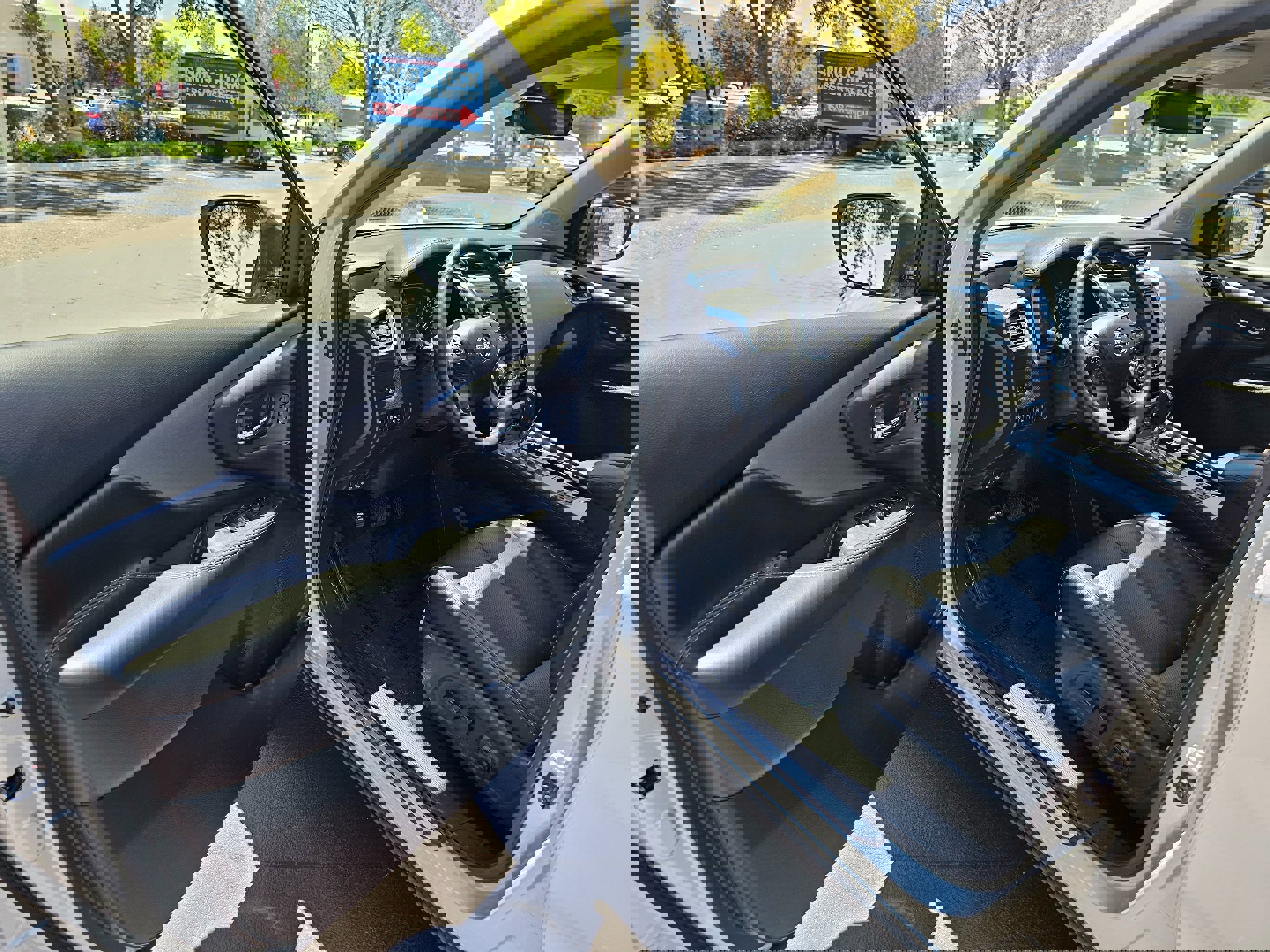 Used 2024 Nissan Murano SL w/ Cargo Package image 16